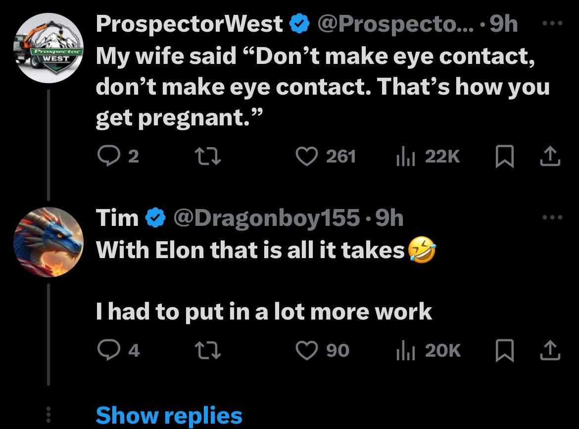 cyrus sleeps (@acarpetmuncher)  X