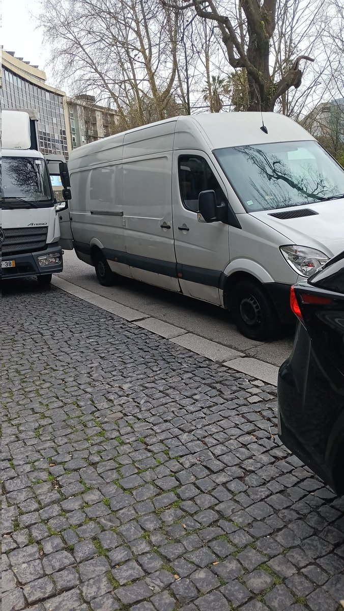 nao nao e chill eu nem queria ver/entrar num autocarro
