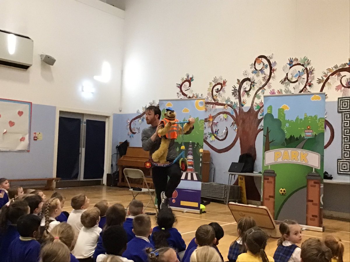CanonYearTwo's tweet image. KS1 and Reception have enjoyed taking part in a road safety workshop this afternoon. We learnt about the green cross code and about making ourselves visible near the road. @CanonYearOne @Canon_Reception #greencrosscode