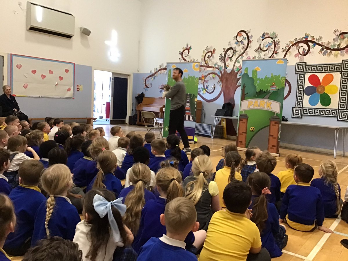 CanonYearTwo's tweet image. KS1 and Reception have enjoyed taking part in a road safety workshop this afternoon. We learnt about the green cross code and about making ourselves visible near the road. @CanonYearOne @Canon_Reception #greencrosscode