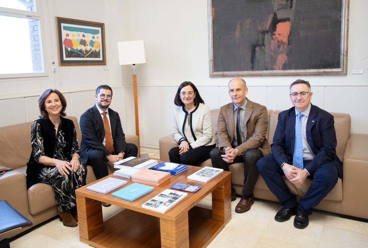 Universidad de Cantabria (@unican) on Twitter photo INTERNACIONALIZACIÓN 🌍 | La rectora de la UC <a href="/conchilopezf/">Conchi López</a> se ha reunido con el embajador de Chile en España para abordar nuevas vías de colaboración en diferentes ámbitos que van desde la colaboración en proyectos de infraestructuras a otros de carácter académico INTERNACIONALIZACIÓN 🌍 | La rectora de la UC <a href="/conchilopezf/">Conchi López</a> se ha reunido con el embajador de Chile en España para abordar nuevas vías de colaboración en diferentes ámbitos que van desde la colaboración en proyectos de infraestructuras a otros de carácter académico
