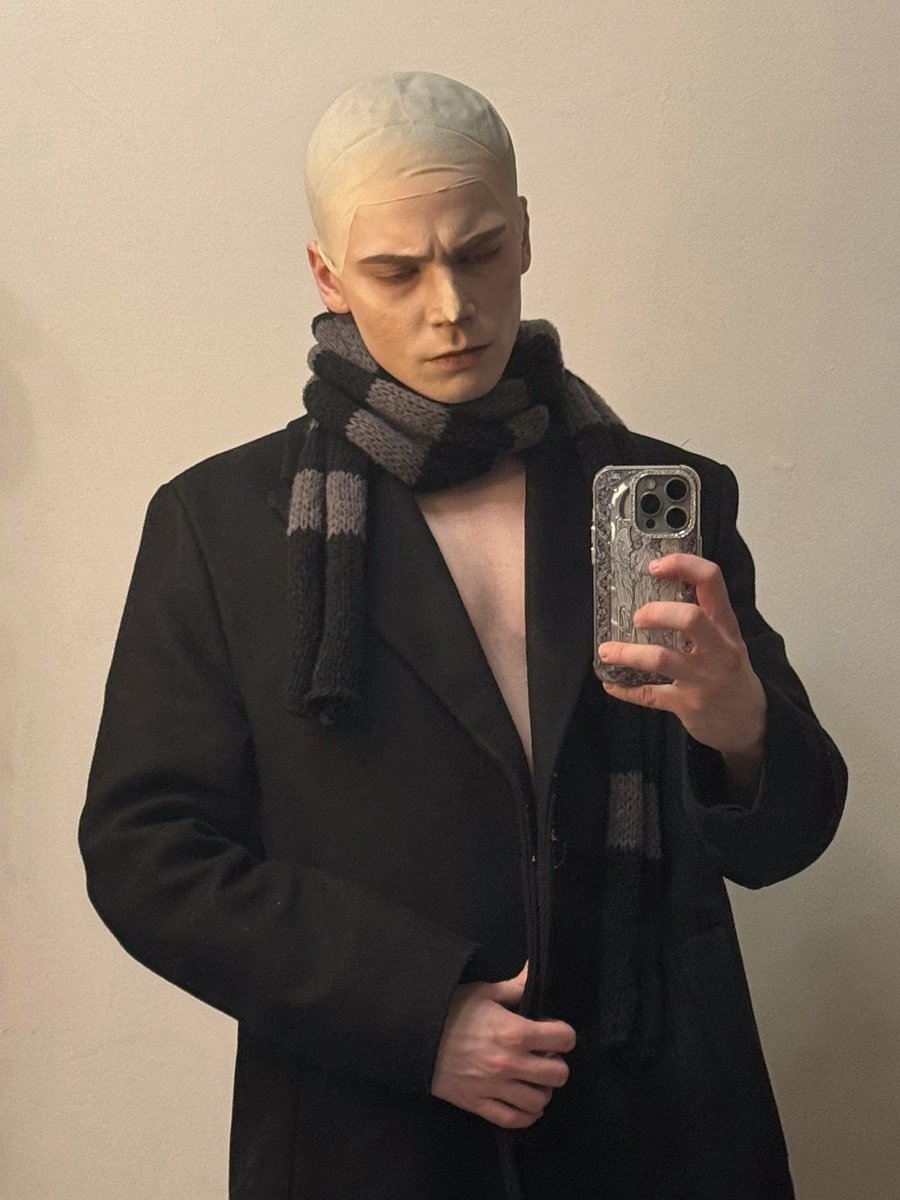FuckingGellert's tweet photo. Sexy Gru does not exist

Sexy Gru:
#gru #minions #despicableme #DespicableMe4 https://t.co/hj5dloaFW7
