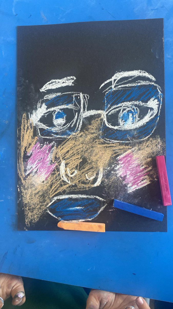Year5@fossdene (@year5foss) on Twitter photo <a href="/FossdeneSchool/">Fossdene Primary School</a> <a href="/NPGLondon/">National Portrait Gallery</a> <a href="/TheCourtauld/">The Courtauld</a>
Year 5 getting creative with their portraits <a href="/FossdeneSchool/">Fossdene Primary School</a> <a href="/NPGLondon/">National Portrait Gallery</a> <a href="/TheCourtauld/">The Courtauld</a>
Year 5 getting creative with their portraits