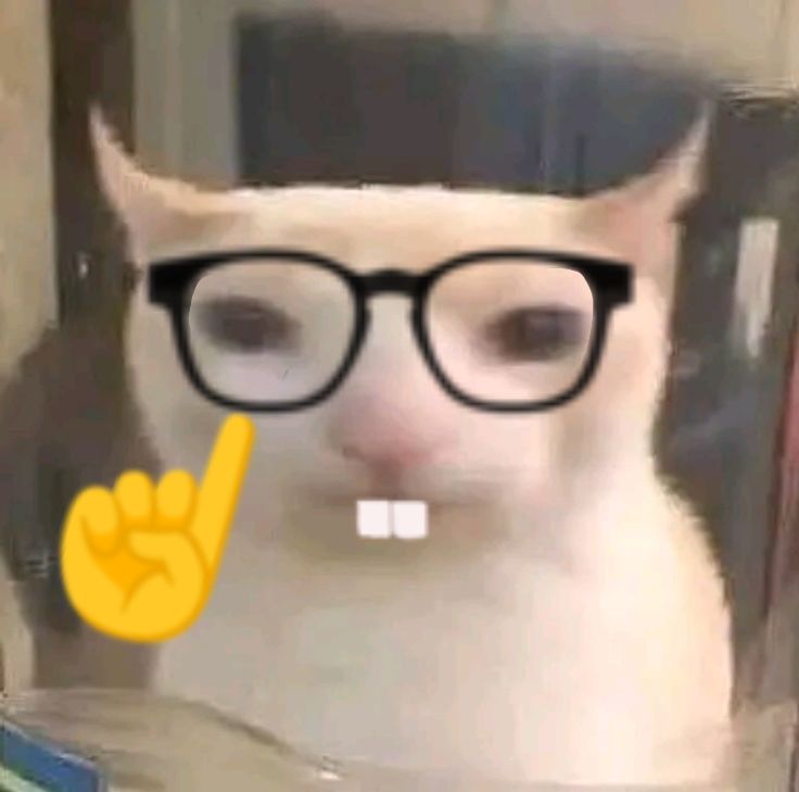 Today I moved some stuffs to a new house, and now my whole body aches, but I still really want to draw.   (T-T)