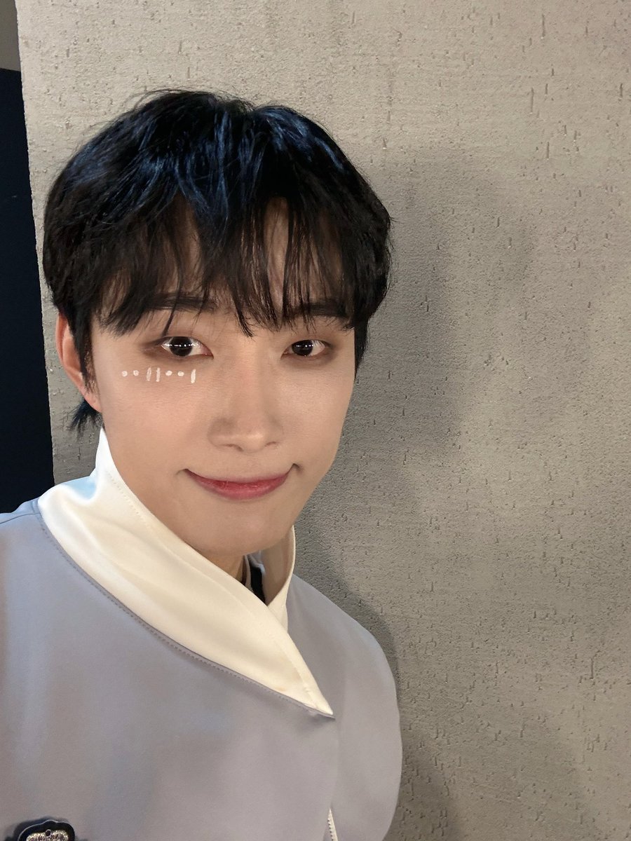 OmegaX_members's tweet photo. [#OX]

인간탐구생활 정말 감사했습니다😊
끝까지 함께 하지 못해서 아쉬움이 크지만 
끝까지 응원하고 있을게요!

#OMEGA_X #오메가엑스
#재한 #JAEHAN https://t.co/5S8FHiaTxQ