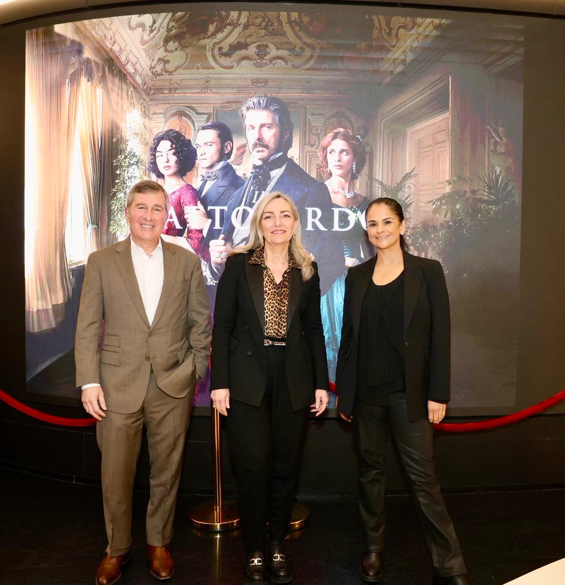 Italy in US tweet media