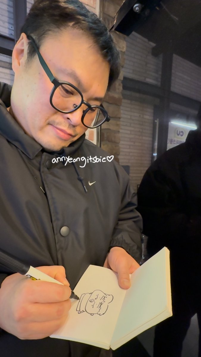 annyeongitsbie's tweet image. 240305 Somebody VIP Premiere
침범 vip 시사회

PLIS THE CUTEST SIGN YG PERNA AKU DAPETIN 🥹🤏🏻🥹🤏🏻🥹🤏🏻

#KangFull #강풀
#무빙 #조명가게 
#Moving #Lightshop