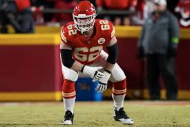SocialTrendz0's tweet photo. Bears to acquire All-Pro guard Joe Thuney from Chiefs in trade #thuney #sports #SportyBet https://t.co/kECgZItI0v