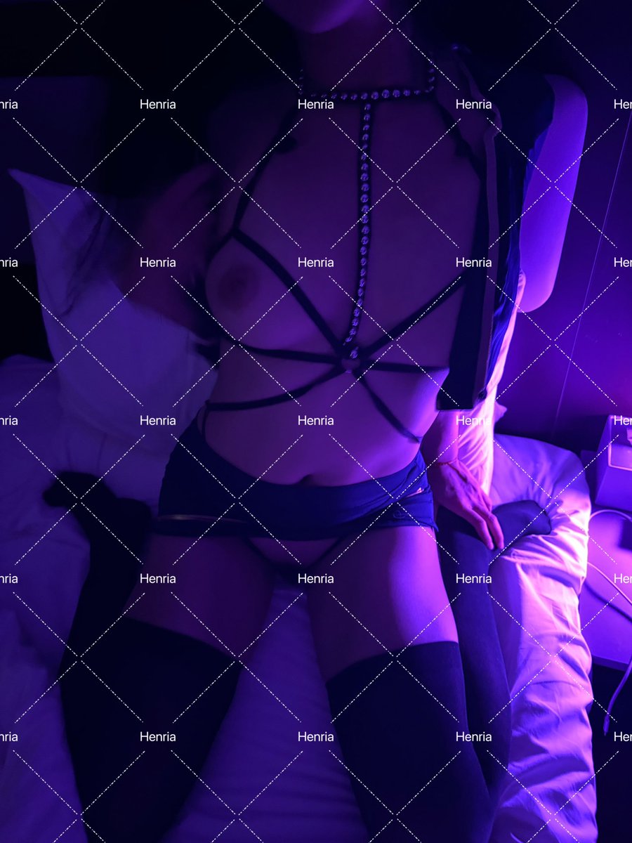 老婆M腿没得说 #胸控 爱了爱了😍