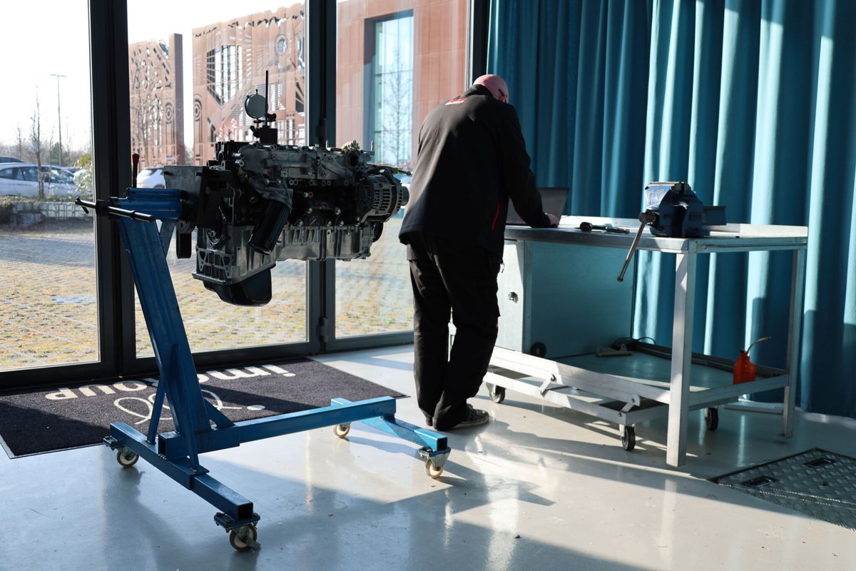 Isuzu UK PR tweet media