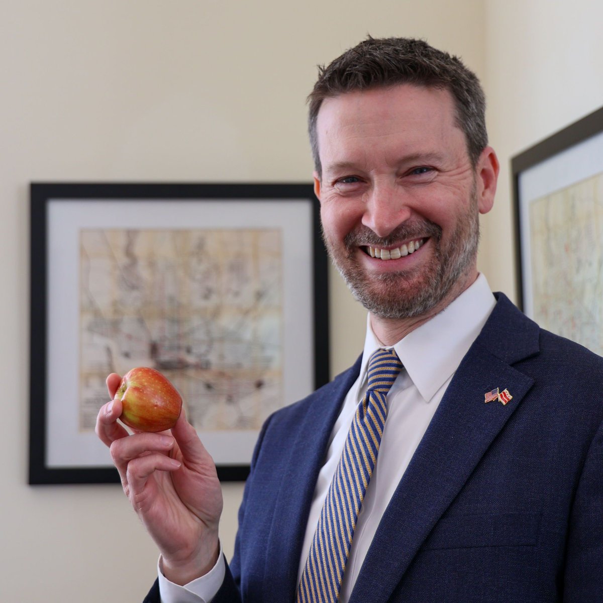 CM Allen's Team (@cmcharlesallen) on Twitter photo It’s National School Breakfast Week! 🍏School breakfast can fuel learning, attendance, and health — helping DC students start the day strong. Join <a href="/charlesallen/">Charles Allen</a> and <a href="/DCHunger/">DC Hunger Solutions</a> Solutions to #HearTheCrunch! It’s National School Breakfast Week! 🍏School breakfast can fuel learning, attendance, and health — helping DC students start the day strong. Join <a href="/charlesallen/">Charles Allen</a> and <a href="/DCHunger/">DC Hunger Solutions</a> Solutions to #HearTheCrunch!