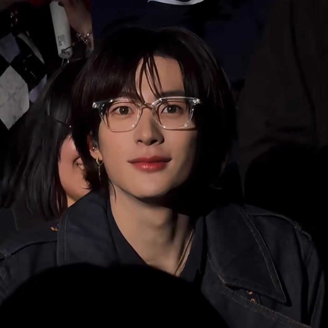 ใส่แว่นบ่อยๆ ได้ไหมก้ะ