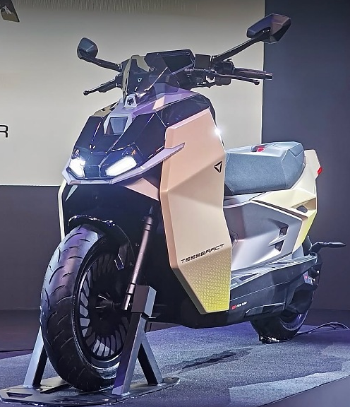 Was expecting a commuter like Rizta/iQube from UV. Never expected a radical design. Kudos. 

200+ KM IDC range for a EV Scooter is market first I guess. If the same or a number closer to the claimed IDC is achieved in real world scenario, then <a href="/UltravioletteEV/">Ultraviolette</a> has a Blockbuster