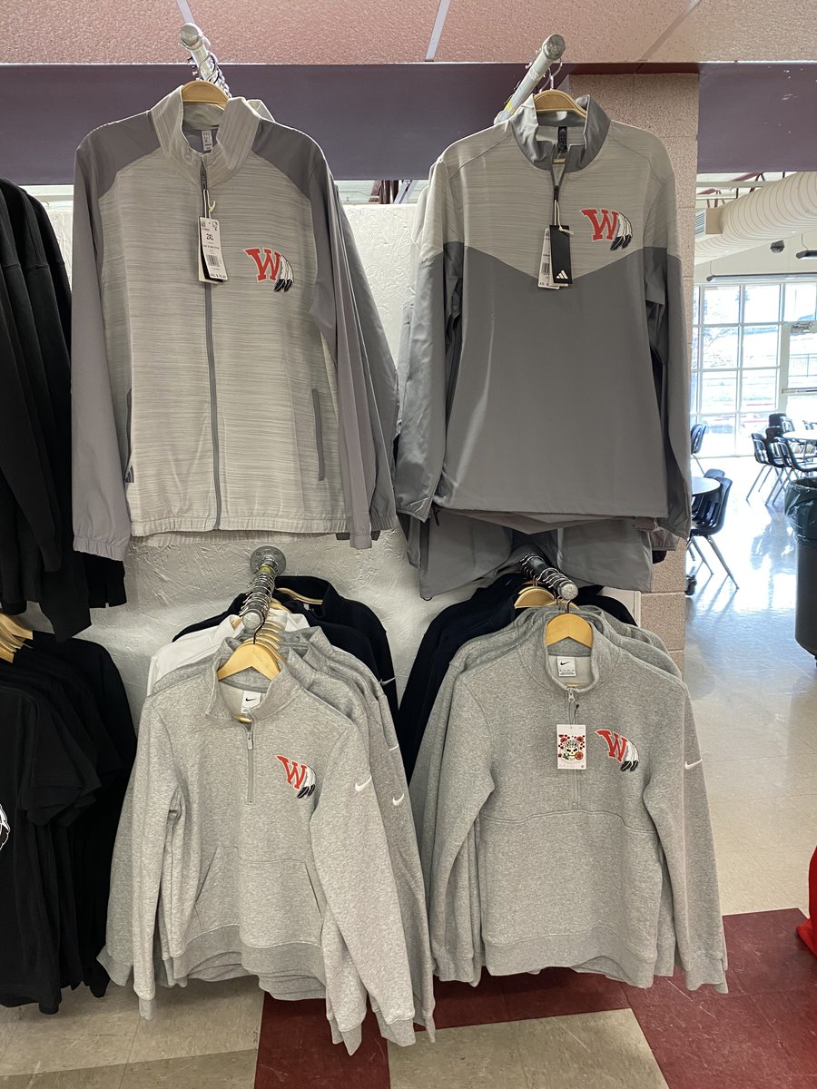 RaiderNation785's tweet photo. 🧢👕🏀 We are continuing our 40% off sale at tonight's Girls Basketball sub-state game! 🏀👕🧢

This includes caps, earrings, license plates, flags, beanies, and adult and youth apparel with the exception of Nike and Adidas pieces!

See you at the game tonight! GO LADY RAIDERS! https://t.co/1abVtjC38p