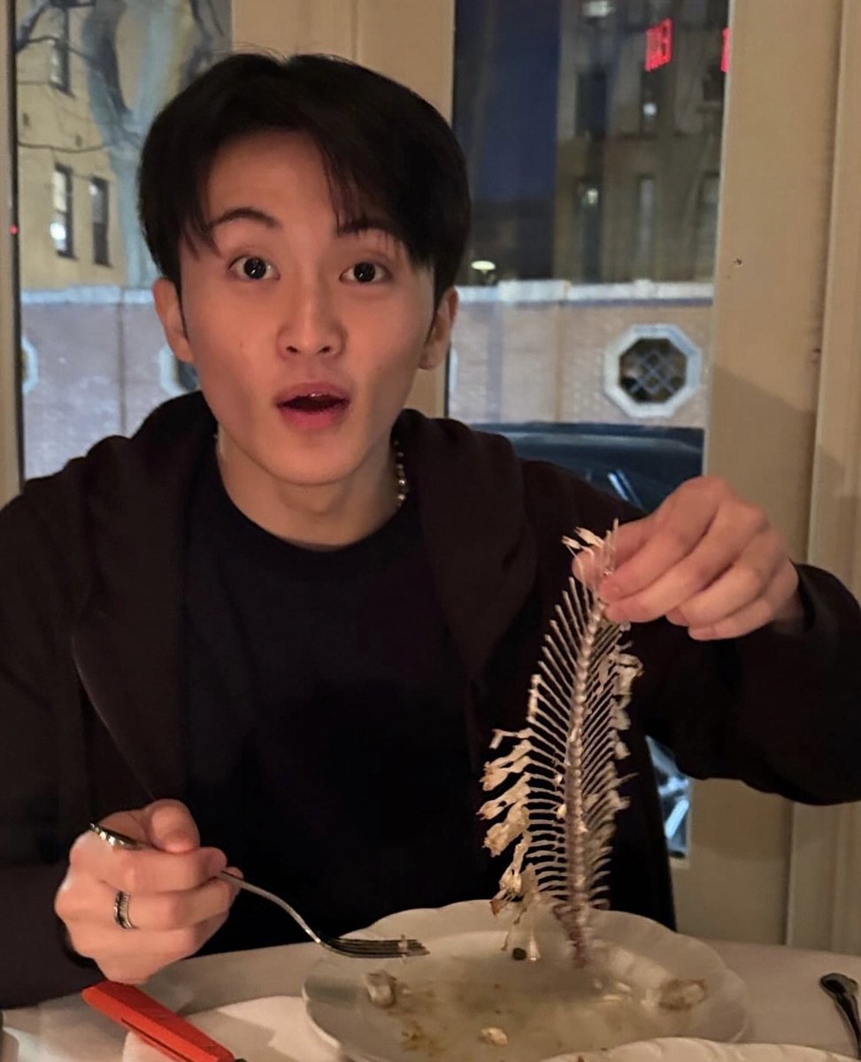 Daisylee tweet media