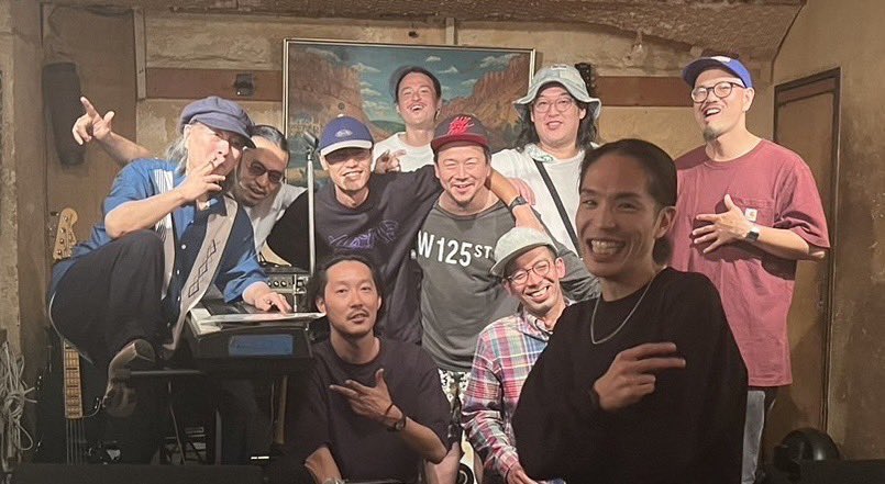 今週の土曜日は国立地球屋にて火男君が主催のロングランイベント[YELLOW TAMA RIVER]。

Shunské G君を中心に、凄腕過ぎるメンバーが集まったG Spot Bandに今回も何曲か参加させてもらいます。

ammonite2000に近所のメンバーもいて、共演も豪華。ぜひお立ち寄りto theお立ち合いを。お待ちしてます。