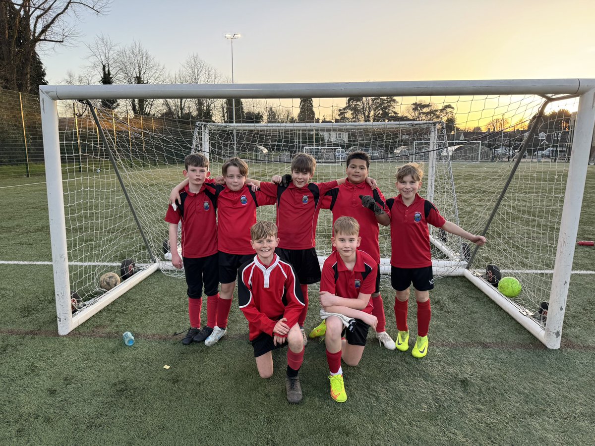 The year 6 boys had a great time at the football tournament yesterday with many goals scored by both teams. ⚽️⚽️

Players’ player: Roshaun and Nathan 👏🏻👏🏻