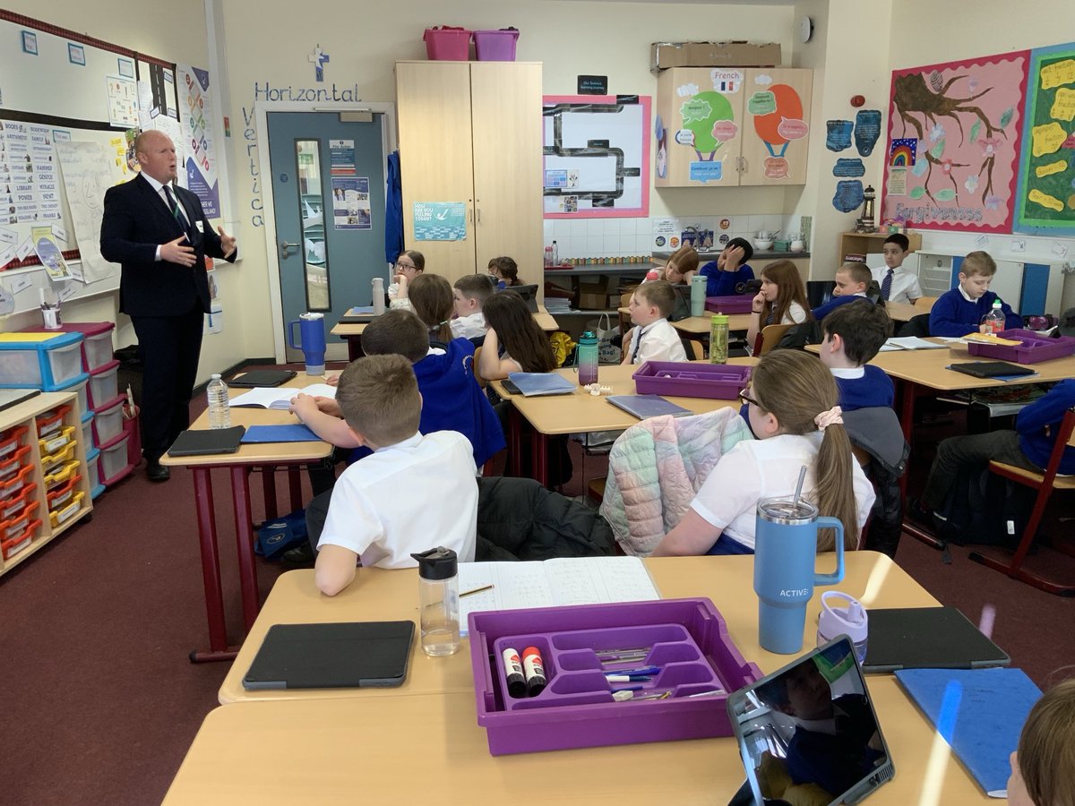 Outdoor Learning (@outdoorsleader) on Twitter photo Dave Evans, Deputy Police, Fire, Safety and Rescue Commissioner for Staffordshire visited 5NW and answered lots of questions about his role. Suzannah, Jack and Lincoln especially gave him a grilling! <a href="/CareersWeek/">National Careers Week</a> <a href="/wilson_kaw/">Miss. Wilson</a> Dave Evans, Deputy Police, Fire, Safety and Rescue Commissioner for Staffordshire visited 5NW and answered lots of questions about his role. Suzannah, Jack and Lincoln especially gave him a grilling! <a href="/CareersWeek/">National Careers Week</a> <a href="/wilson_kaw/">Miss. Wilson</a>