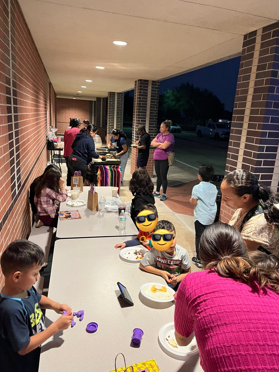 We had a wonderful learning experience at STREAM night with STAAR activities, coding, art and science mashup, student let science and reading strategies!