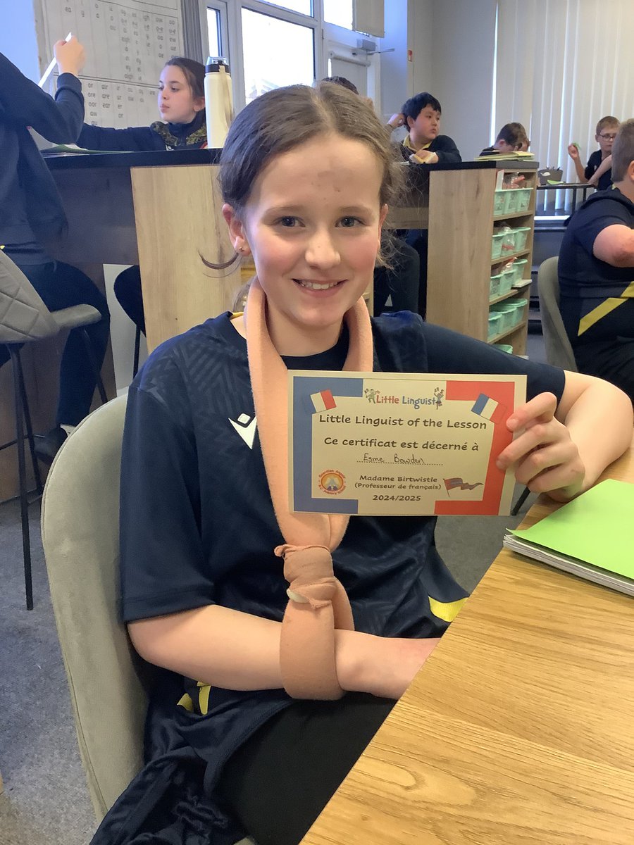 GA_Bury's tweet photo. Our little Linguist of the Week ⭐️👏🏼⭐️ #Year6GA #FrenchEdGA https://t.co/r59nFRLlvF