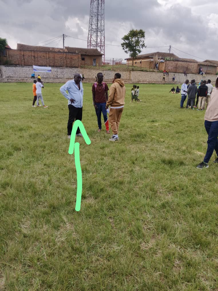 INiyomuremyi's tweet photo. Uyumunsi mu #UMURENGE_KAGAME_CUP Umurenge wa #Boneza uhagarariye akarere ka @RutsiroDistrict utsinze uwa #gisenyi uhagarariye @RubavuDistrict 3-1. 
umutoza #Bekeni watozaga Gisenyi akubiswe #ninkuba_zesa

Turi inkuba zesa za rutsiro https://t.co/c6jNYRwLTW