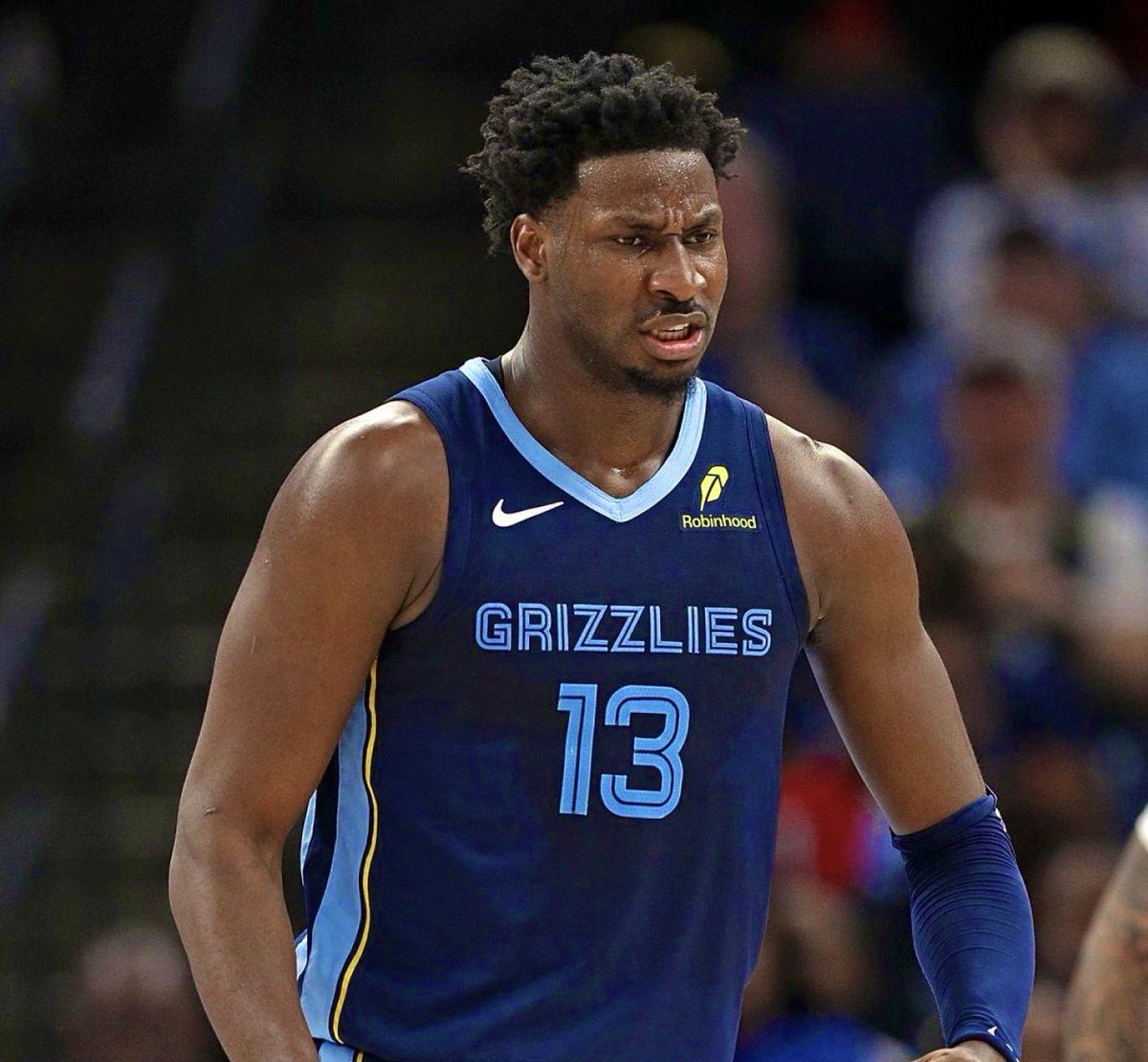 Best Defensive Rating In The Clutch For The 2024-25 NBA Regular Season (Min. 20 Clutch Games Played &amp; 2.0 MPG In Clutch Games) :
                                      
1.  Jaren Jackson Jr.  —  88.6
2.  Giannis Antetokounmpo  —  89.3
3.  Bennedict Mathurin  —  92.7
4.  Damian