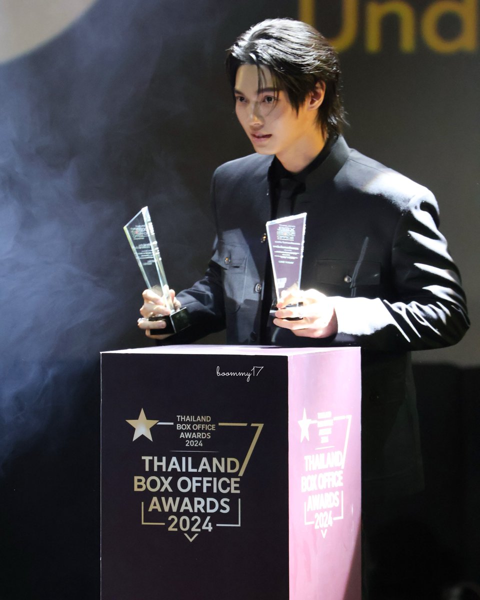 imyoourwin's tweet photo. so proud of you baby ❤️

#TBOAwards2024xWin
#Winmetawin @winmetawin https://t.co/XSlG1PH78a