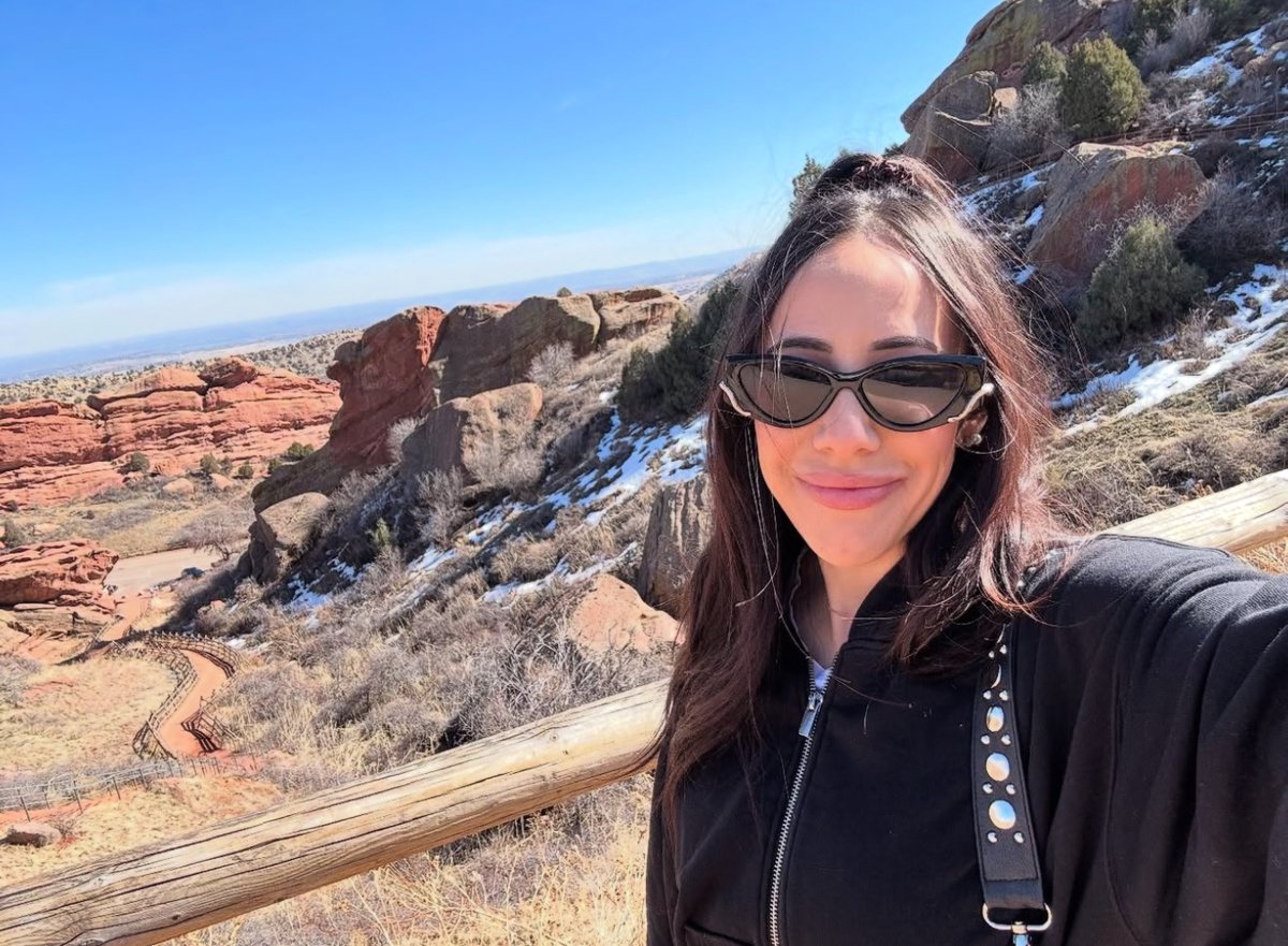 Digital_Orleans's tweet photo. Red Rock Colorado with my bestie https://t.co/sNdmjEqV9F