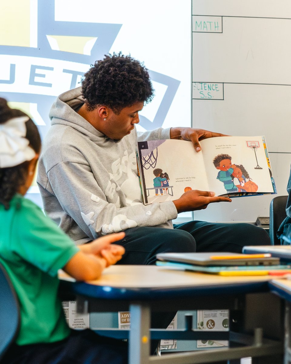 Thank you to the Bertrand Hopper Memorial Foundation and SHARP Board Member Randy Hopper for being amazing champions of our programs! For the past seven years, the Foundation has teamed up with the <a href="/MarquetteMBB/">Marquette Basketball</a> athletes to help us score big with the Reading with the Golden