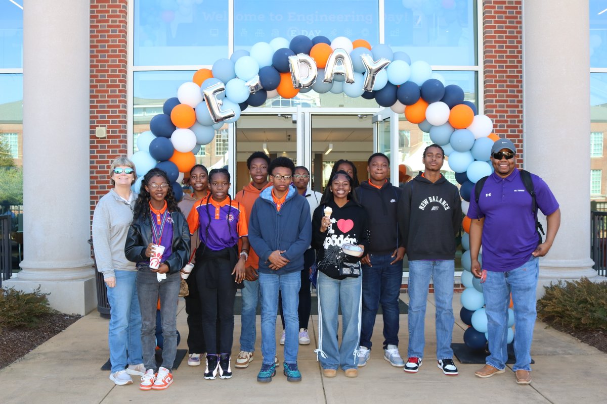 🌟 Excited to see GEAR UP Achieve students from SPMA experience E-Day at Auburn University's Samuel Ginn College of Engineering! ⚙🧡 #GEARUPAchieve #Education #Engineering #AuburnUniversity