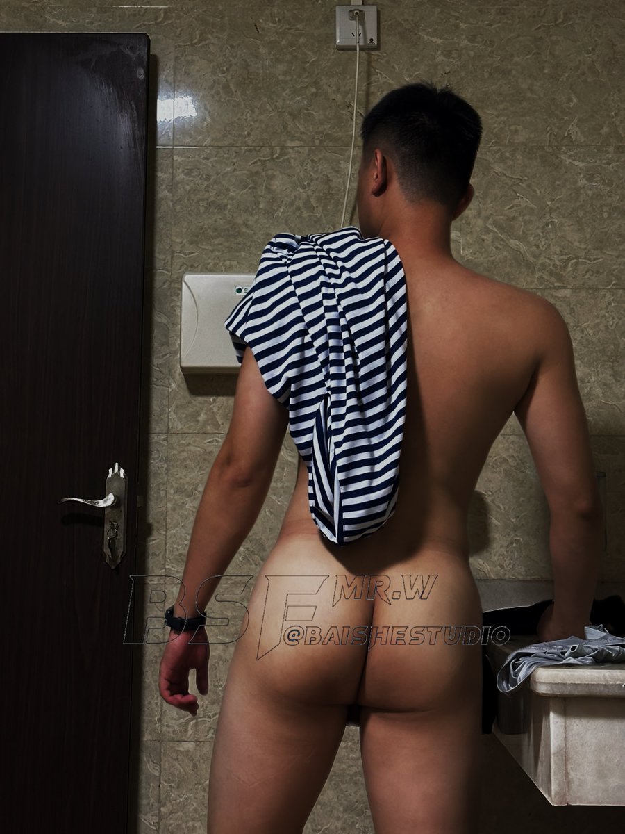 小白桃老湿 tweet media