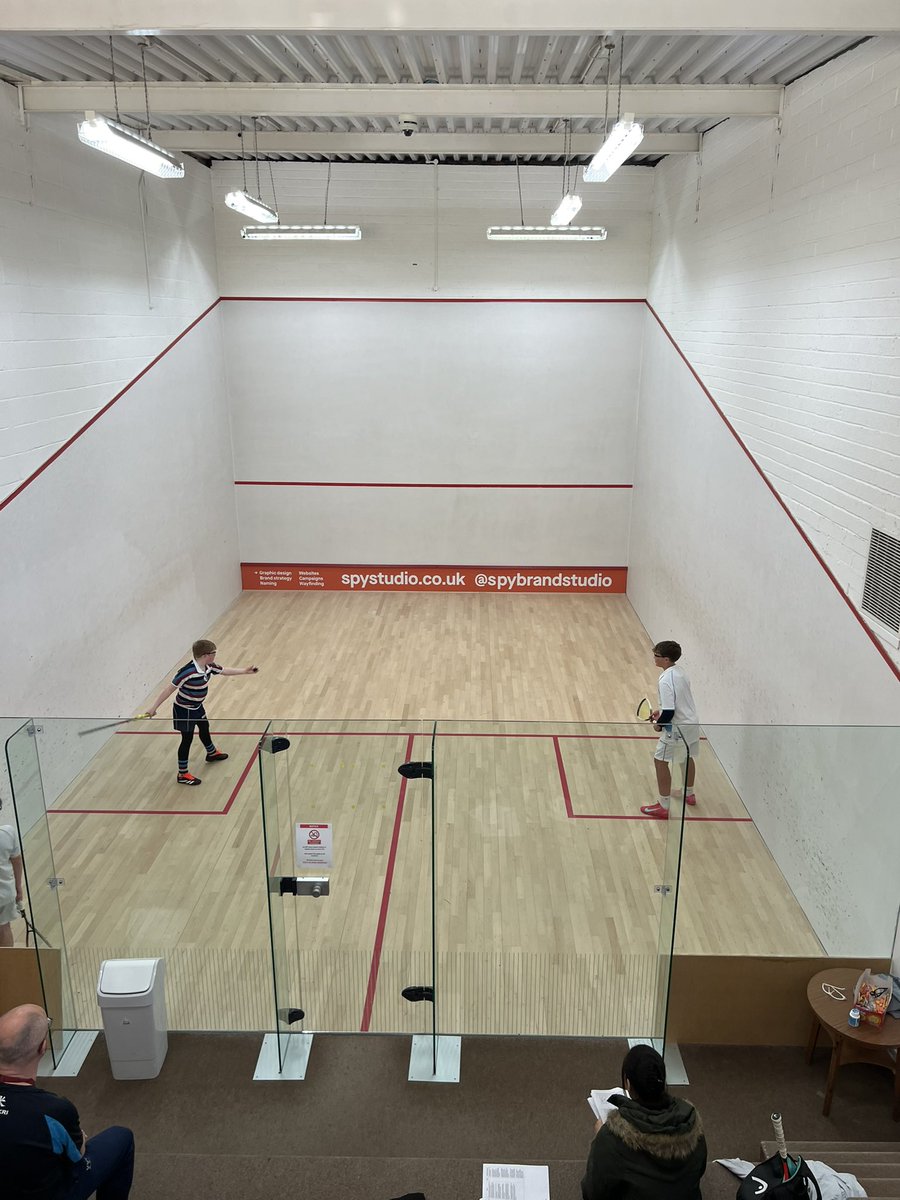 Great to have Beacon School Y6s try squash today