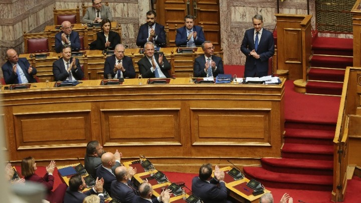 amna_news's tweet photo. Κατατέθηκε η πρόταση δυσπιστίας - Να ξεκινήσει αμέσως ζήτησε ο Κ. Μητσοτάκης

https://t.co/tMs2jZ6iFz https://t.co/jwGDHX5zft