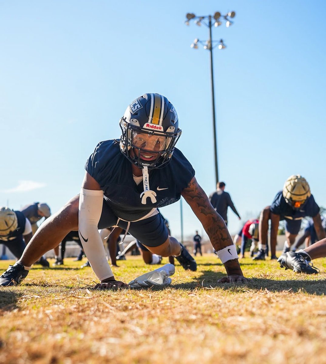 I SEE YOU SHINING BABY BOY! <a href="/KnaiCook/">Knai(Cinco)Cook</a> #RecruitByrnes