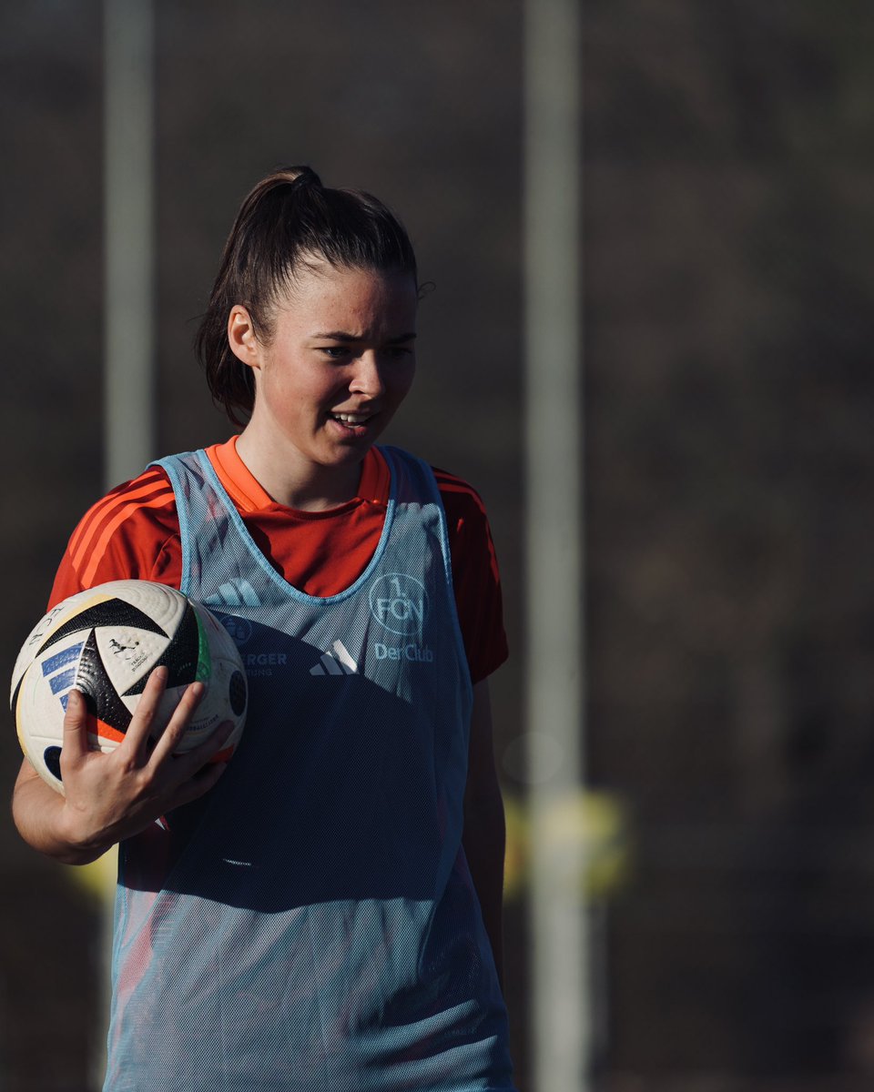 𝚜𝚞𝚗𝚗𝚢 𝚖𝚘𝚘𝚍☀️

#fcn | #clubfrauen