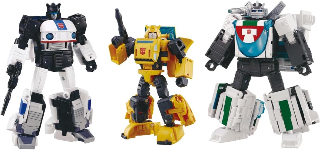 TFormers's tweet photo. Cybertron Chase Dramatic Capture Series Autobots 3-Pack Official Images & Details from Takara TOMY: As promised Takara TOMY has fully revealed their #Transformers… https://t.co/pOYuDLBx7l - Read More #Transformers #CybertronChase #DramaticCaptureSeries #Autobots #TakaraTOMY https://t.co/BgDR9FwXut