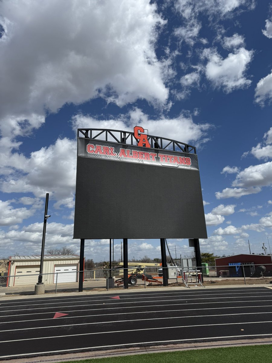 Coach_Mike_D's tweet photo. #Progress

The new 32’ x 26’ full videoboard is up! Can’t wait to share 62 years of championship history with our fans on this bad boy! 

Coming soon:
✅ 58,000sqft Indoor Facility
✅ 15,000sqft End Zone Facility
✅ New Visitor Bleachers

#CADNA #Upgrades #XIX #20piece https://t.co/QGySLYtE42
