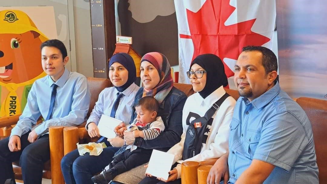 UnitedChurchCda's tweet photo. Refugee Sponsorship News: What is happening in Pakistan, Sudan!, Syria's New Chapter, BVOR profile available, and more! - https://t.co/Oim7Sd10Wg https://t.co/nrMrE7CS7L