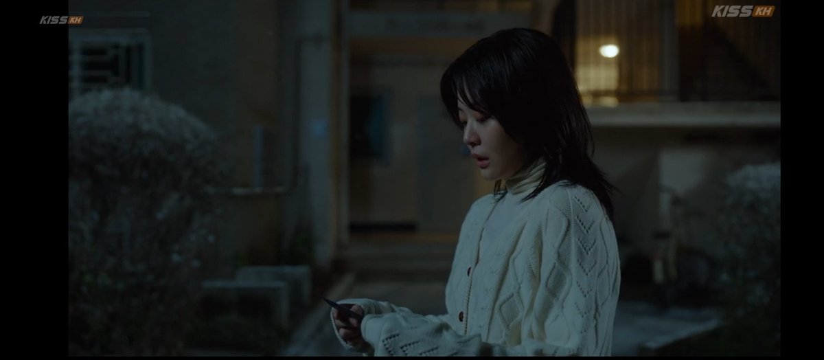 bi_risc's tweet image. Jaeyi always plans to get seulgi back, why?
Cause she really waited for d-1 from the college entrance, as if it was saying, &quot;when all of this is done, when you&apos;re finished the exam, come find me cause im still waiting for you&quot;
😭😭😭😭😭

#FriendlyRivalry
#FriendlyRivalryEp16