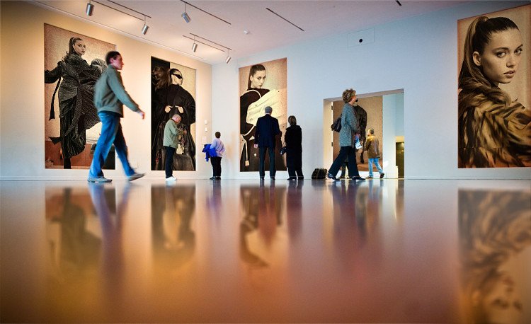 svpfx82ms's tweet image. #AfraSaraçoğlu #Balanciaga