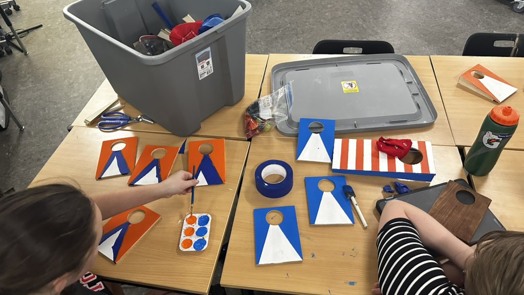 Dustin Binnicker (@drbinnicker) on Twitter photo Awesome to see <a href="/DanielsonMiddle/">Danielson Middle School</a> entrepreneurship students turning their ideas into reality! They’re hard at work creating unique products for their marketplace sale in April. Can’t wait to see their creativity and business skills in action! #FutureEntrepreneurs #CTE #1LISD Awesome to see <a href="/DanielsonMiddle/">Danielson Middle School</a> entrepreneurship students turning their ideas into reality! They’re hard at work creating unique products for their marketplace sale in April. Can’t wait to see their creativity and business skills in action! #FutureEntrepreneurs #CTE #1LISD