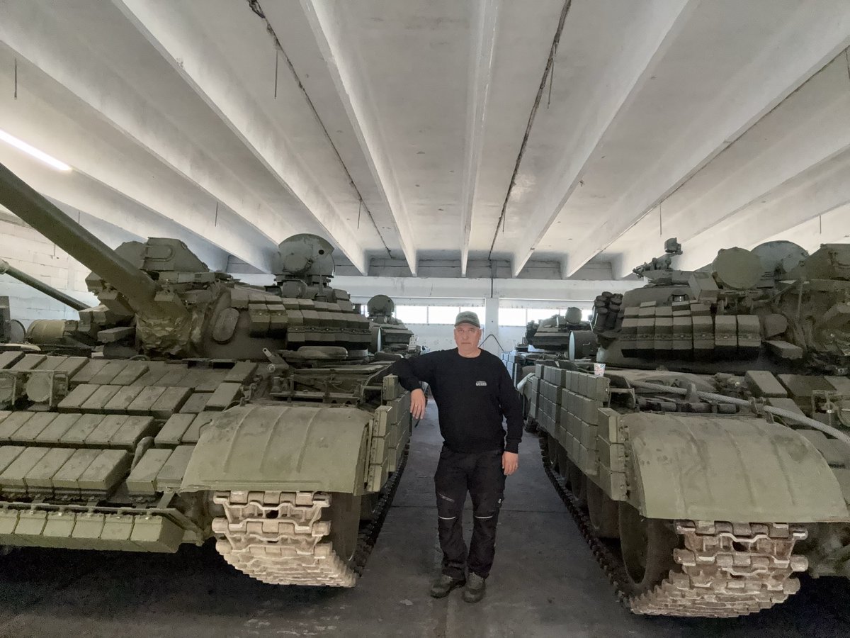 Лесно се маневрира и намира място😂😂😂