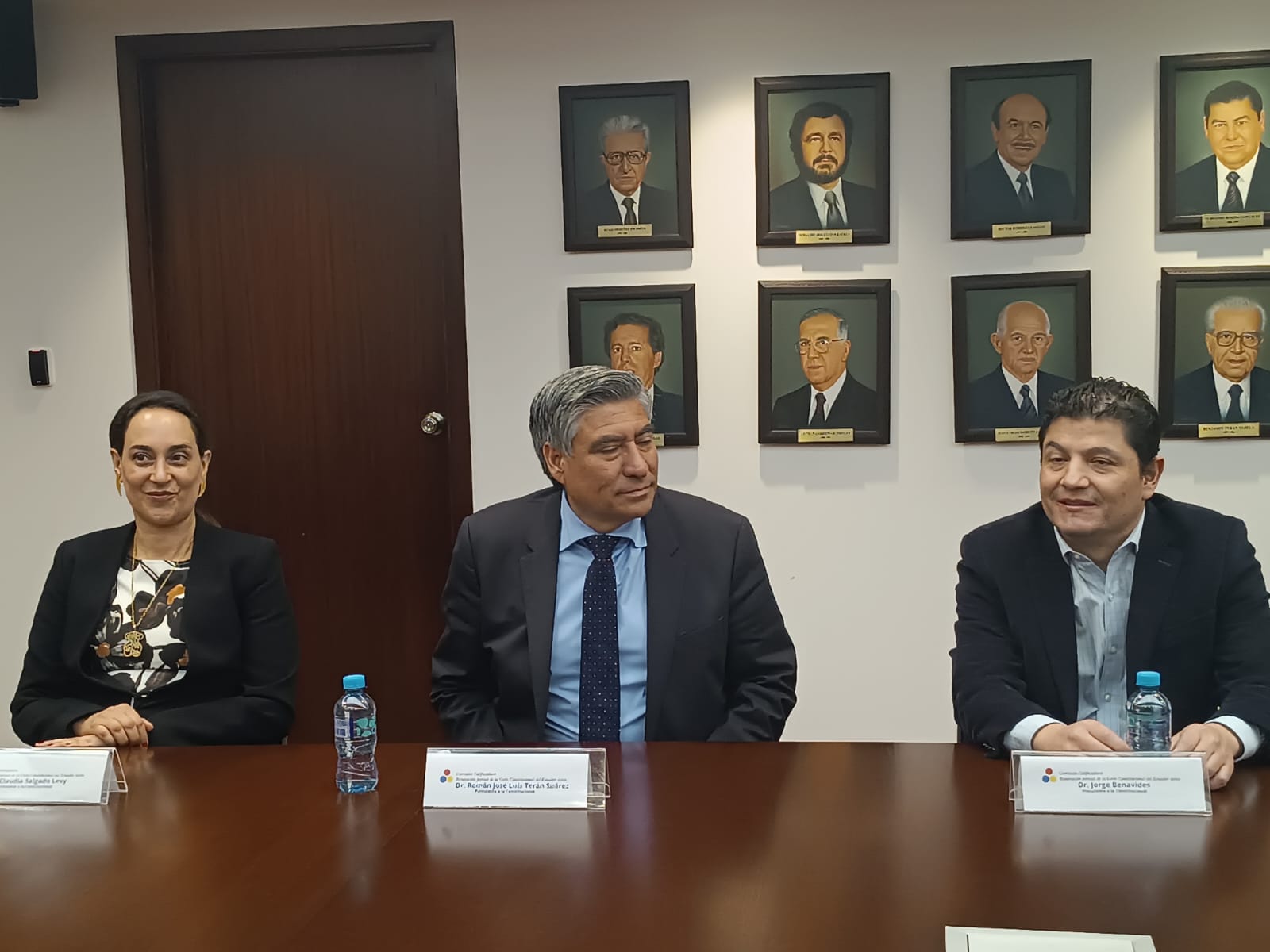Ecuador Chequea on X: "#ATENCIÓN | Claudia Salgado, José Terán y Jorge  Benavides son los tres nuevos jueces de la Corte Constitucional, una vez  que concluyó el concurso de méritos. Los nombres