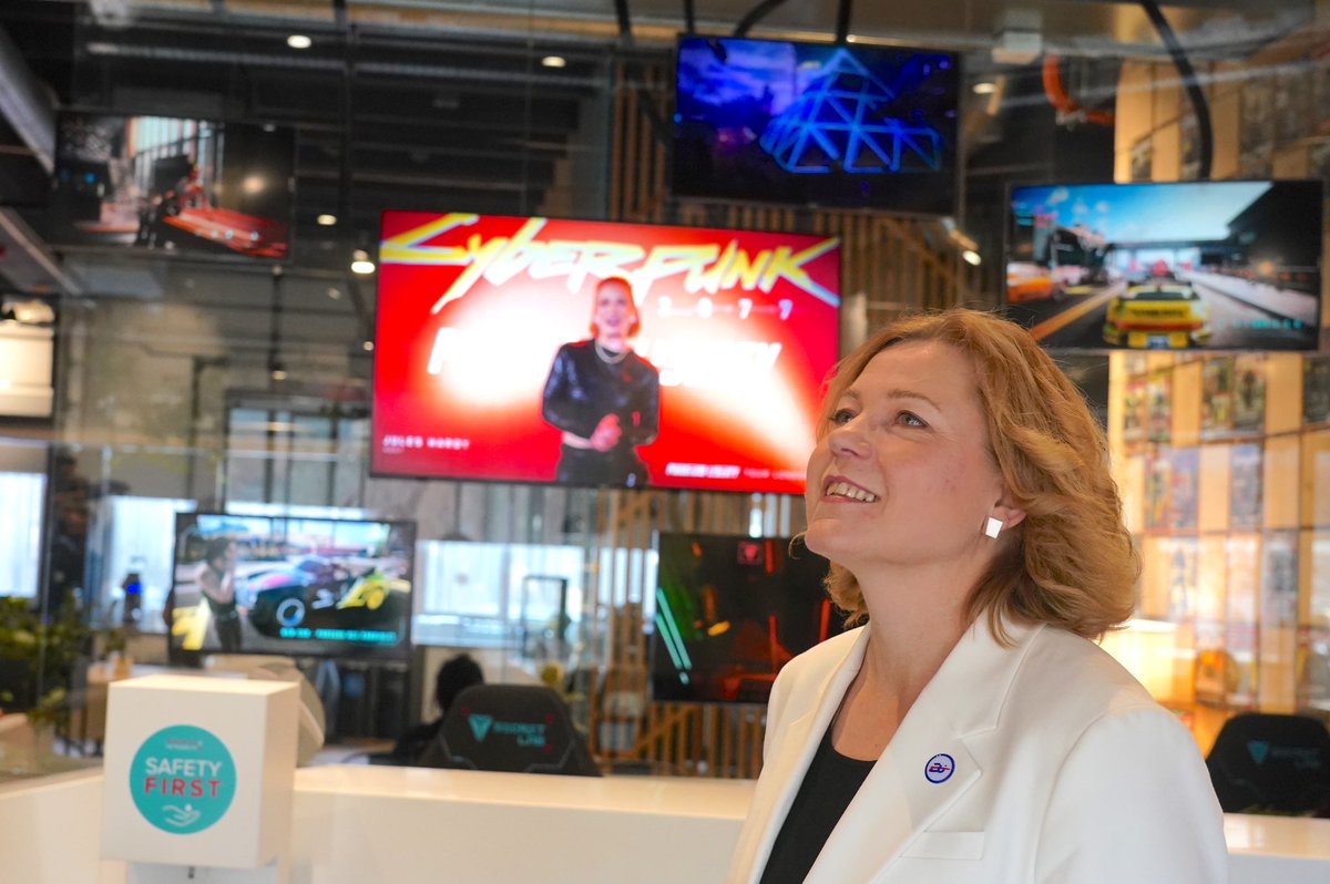 Henna Virkkunen (@hennavirkkunen) on Twitter photo 🎮 Video games are serious business. Over half of Europeans play video games regularly. I have had the pleasure today to visit the impressive studios of <a href="/CDPROJEKTRED/">CD PROJEKT RED</a> and to discuss the prospects and challenges of this thriving European industry with their CEO <a href="/michalnowakow/">Michał Nowakowski</a> 🎮 Video games are serious business. Over half of Europeans play video games regularly. I have had the pleasure today to visit the impressive studios of <a href="/CDPROJEKTRED/">CD PROJEKT RED</a> and to discuss the prospects and challenges of this thriving European industry with their CEO <a href="/michalnowakow/">Michał Nowakowski</a>