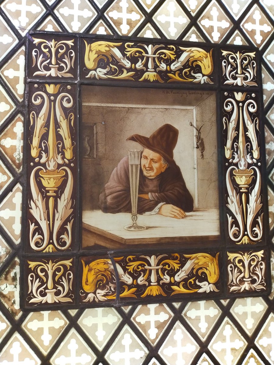 JulieLeToquin's tweet photo. Aujourd'hui visite en LSF à la Cité du vitrail de Troyes 🤩 pour les étudiants du master patrimoine et médiation apprenant la LSF à l'université. 
#LSF #visiteguidee #citeduvitrail https://t.co/JmbTeUdu9Z