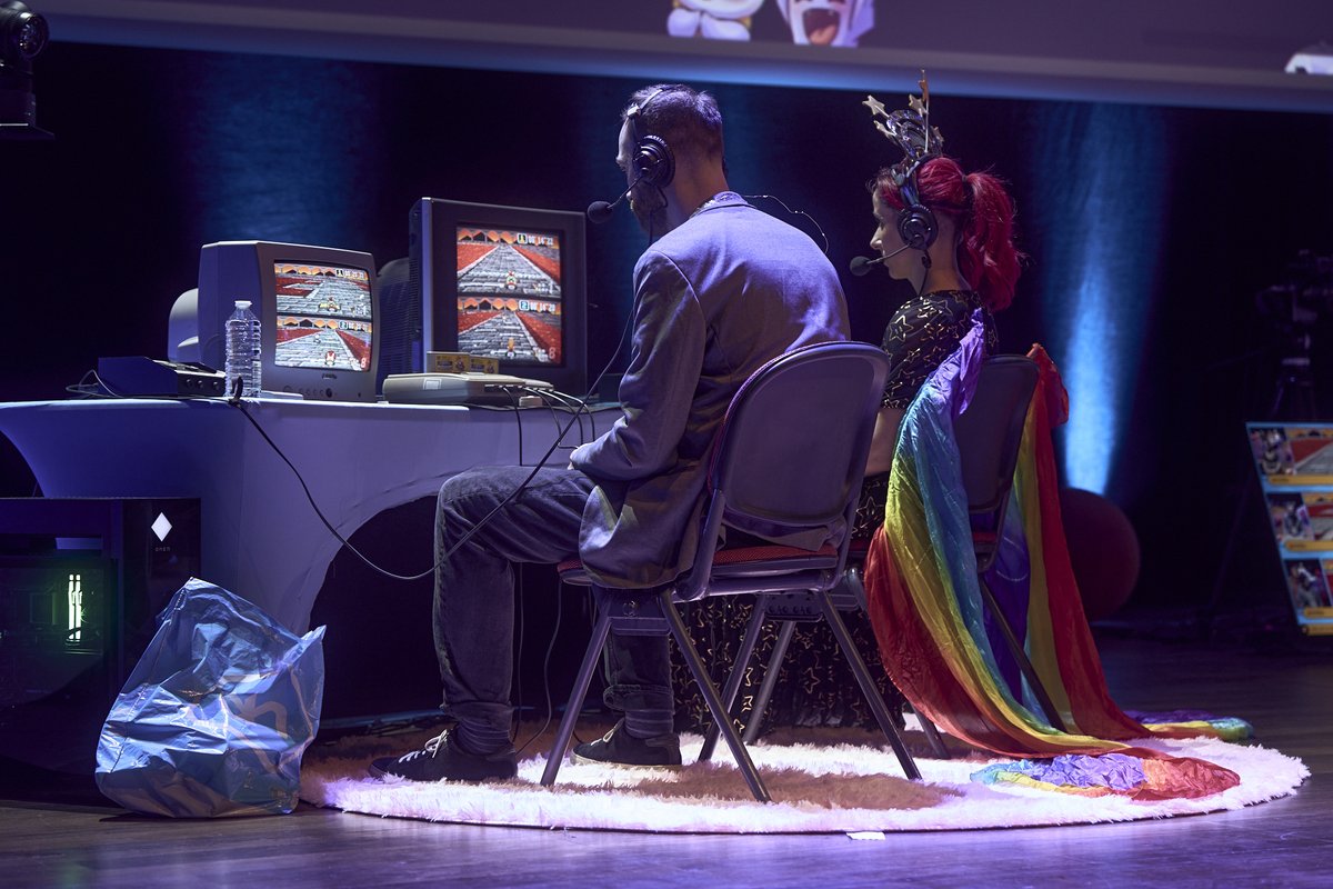 SpeeDons 2025 - <a href="/MdM_France/">Médecins du Monde</a>

📆 28/02/2025
📍 Amphithéâtre 3000, Lyon, France
📸 <a href="/ElliotLeCorre/">Elliot</a> <a href="/_LeyCa_/">Leyca ✿</a> <a href="/PakuPakuRu/">Paku/Lou 📷 Photographe Evènementiel</a> William Garrey

#SpeeDons