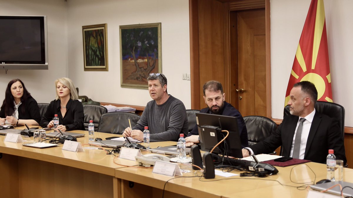 Had a constructive meeting with the State Commission for the Prevention of Corruption. Stepping up the fight against corruption is a national emergency - we need a full reset, from the Penal Code to justice reforms. Time to restore citizens’ trust and build a 🇪🇺 rule of law.