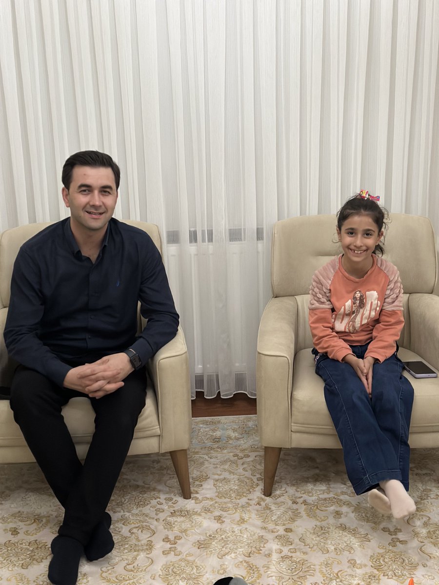 Bugün, vatanımız için canını feda eden aziz şehitimiz İsmail Mavitaş’ın emaneti olan kıymetli eşi Gülçiçek hanım ve Hatice Kübra evladımız’ın iftar sofrasına eşim İhsaniye hanımla birlikte davetli olarak katıldık. <a href="/gokmen_cicek_/">Gökmen Çiçek</a>