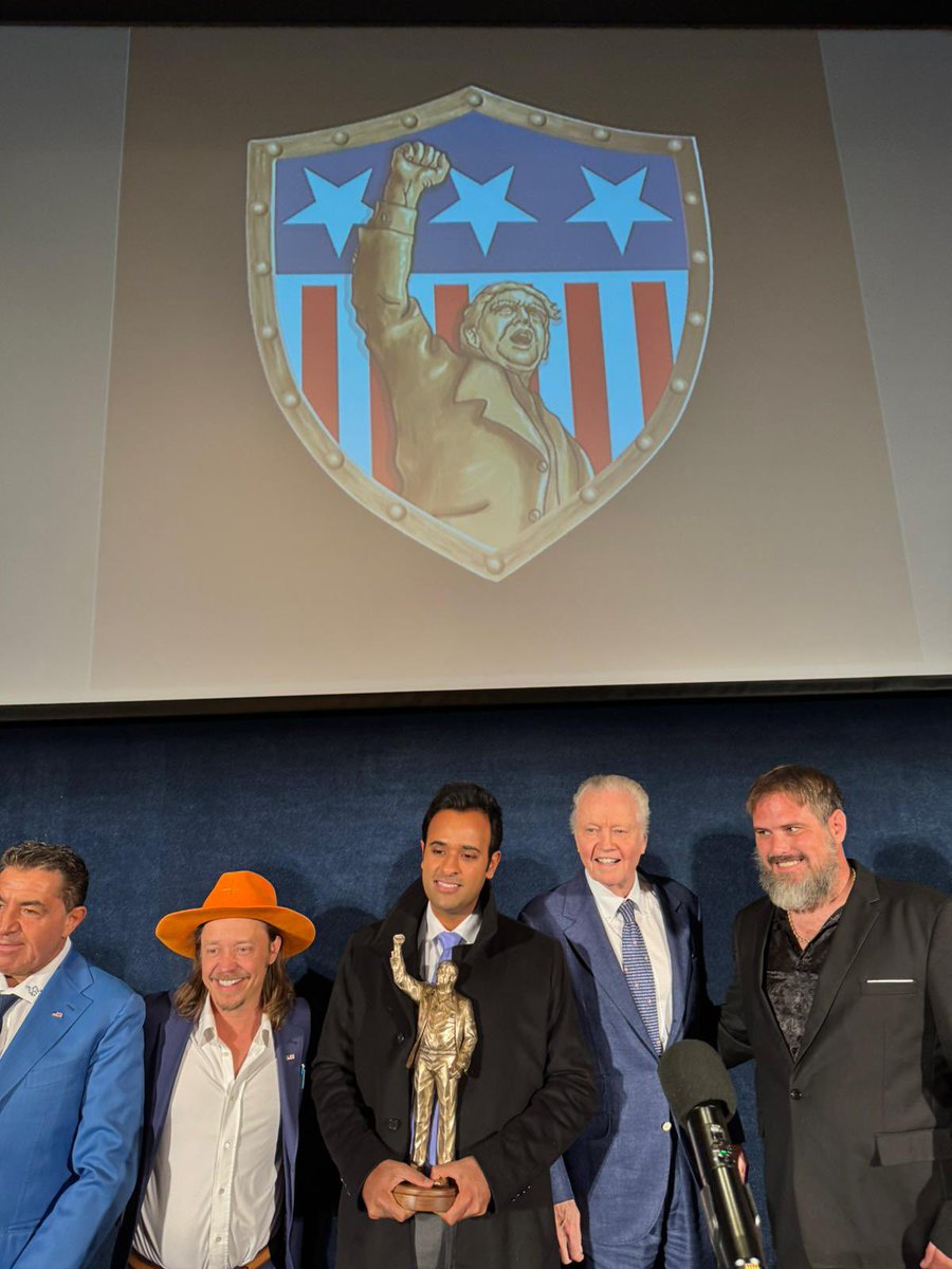 DustinStockton's tweet image. Nobody cooks or trolls like PATRIOT:

- @realDonaldTrump shared the Breitbart article about the project on Truth Social
 
- PATRIOT award winners including Vivek, Gutfeld, Bannon, Voight, Brock, Boyle, Pressler, O’Keefe, etc

- Media

- Massive catalyst (unveil) still coming