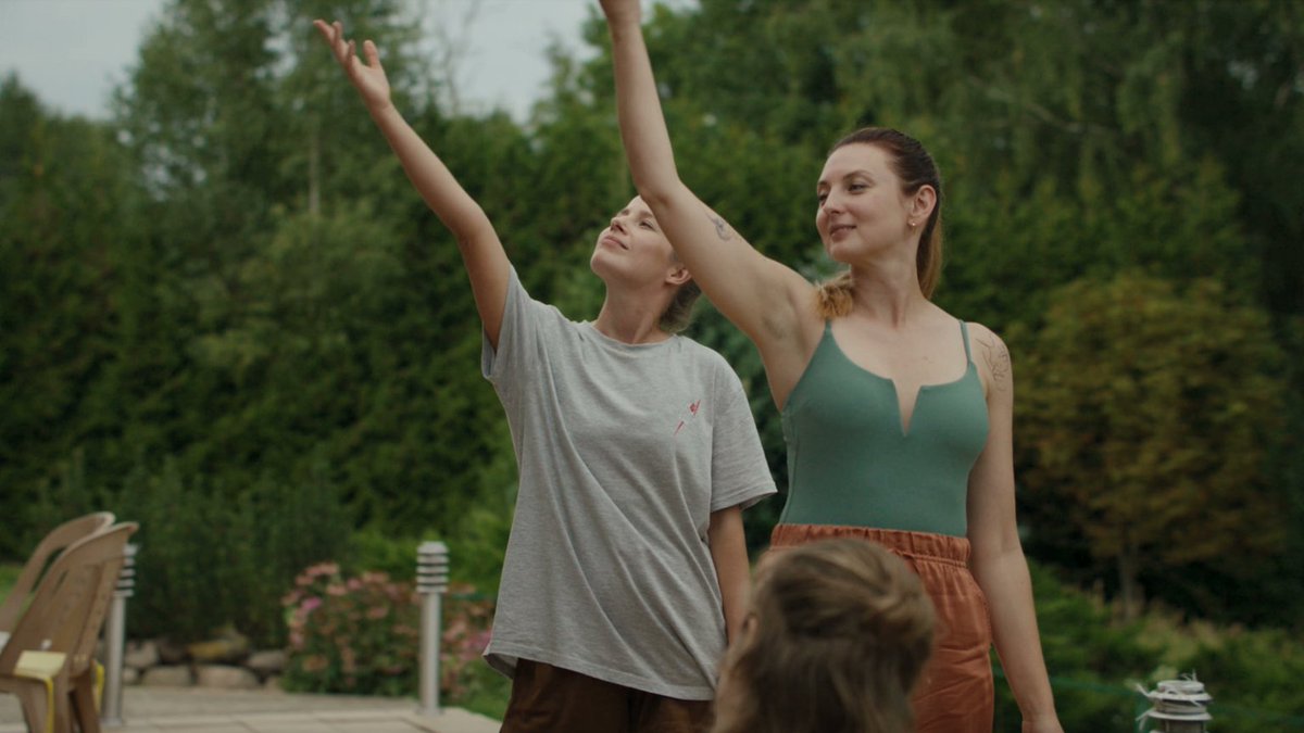 DROWNING DRY (Laurynas Bareiša) | New York Premiere

This time-shuffling, doom-laden drama from ND/NF veteran Laurynas Bareiša is compelling from first moment to last—and never quite what it seems. Winner of Locarno’s Best Director and Best Performance awards.
